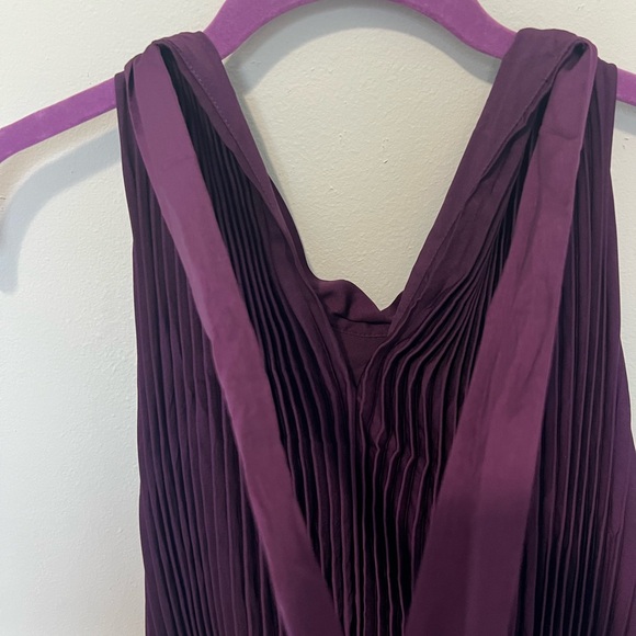 BNWT Banana Republic Plum Acordian style dress size 16 - Picture 2 of 7